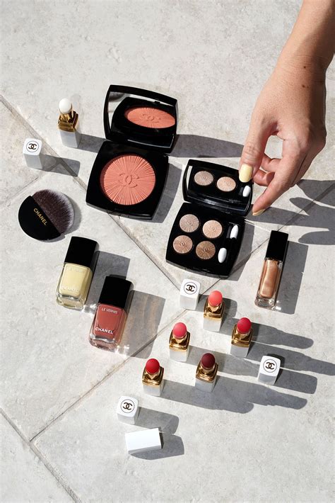 chanel christmas 2015 makeup|Chanel fall 2024 makeup collection.